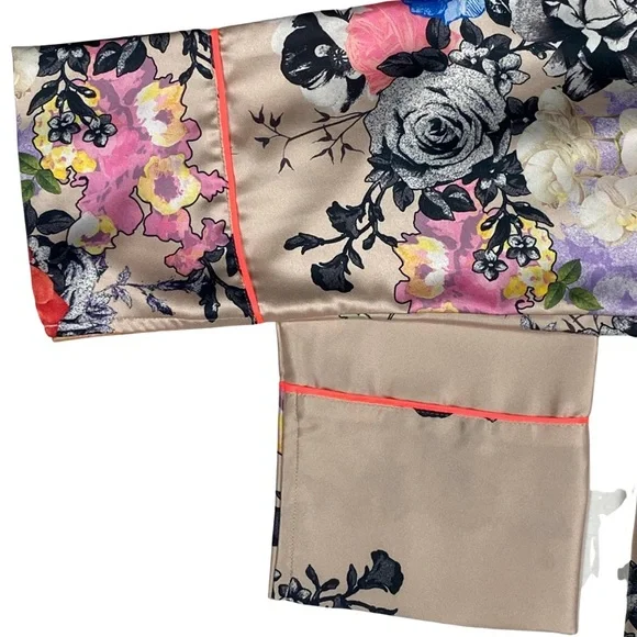 Silky Victoria’s Secret Pajama Top, Floral Button-up w/ Neon Pink Piping, Pocket - Picture 8 of 14